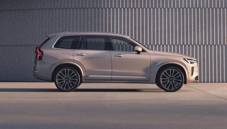 Volvo XC90 2025: A Evolução do SUV Híbrido de Luxo
